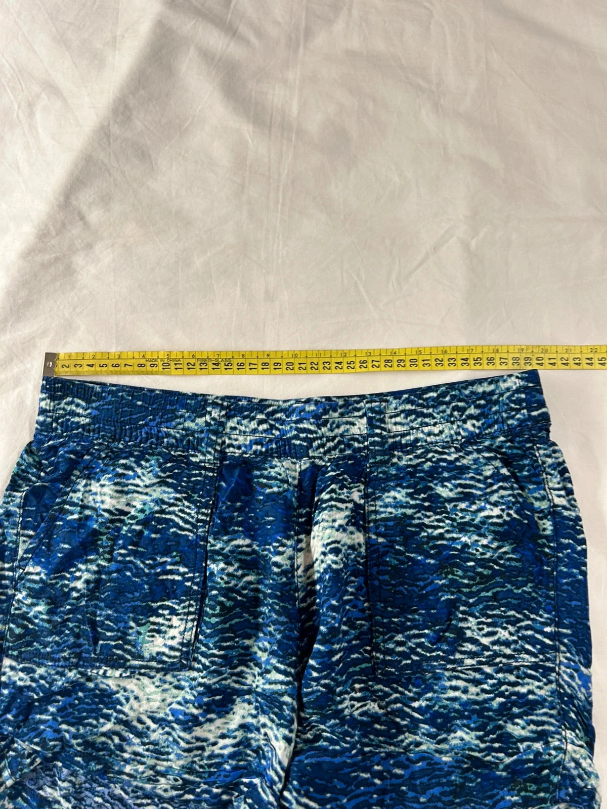 Blauw marine kort rokje met hoge taille en vintage motief Yessica – photo 5